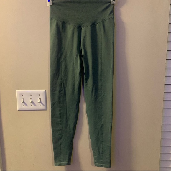 NWT Victoria's Secret PINK Soft Seamless Contour Legging Size small Sage‎ Green - Picture 6 of 6